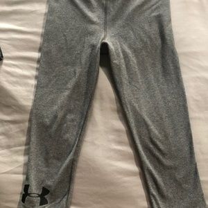 Under Armour cropped leggings